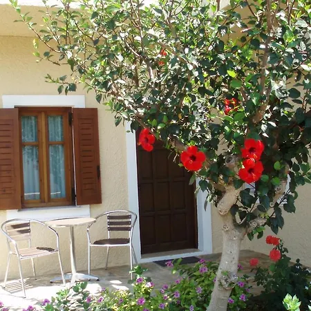 Apartment Perigiali *